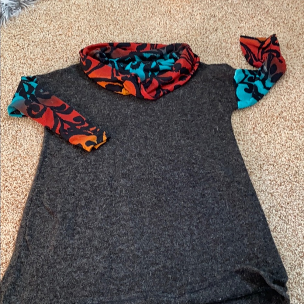 Coal neck tunic